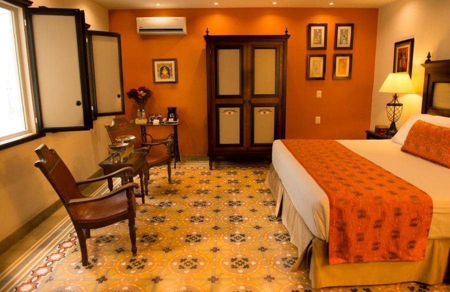 Grand Hotel Tepatitlan Pokój zdjęcie
