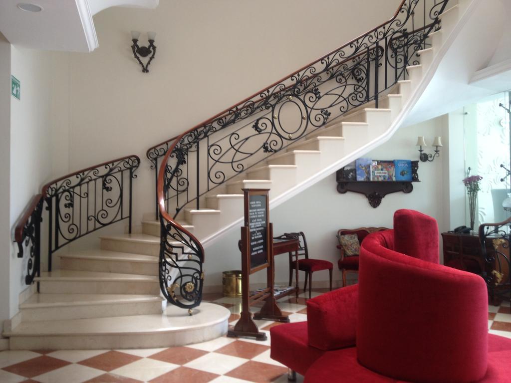 Grand Hotel Tepatitlan Zewnętrze zdjęcie