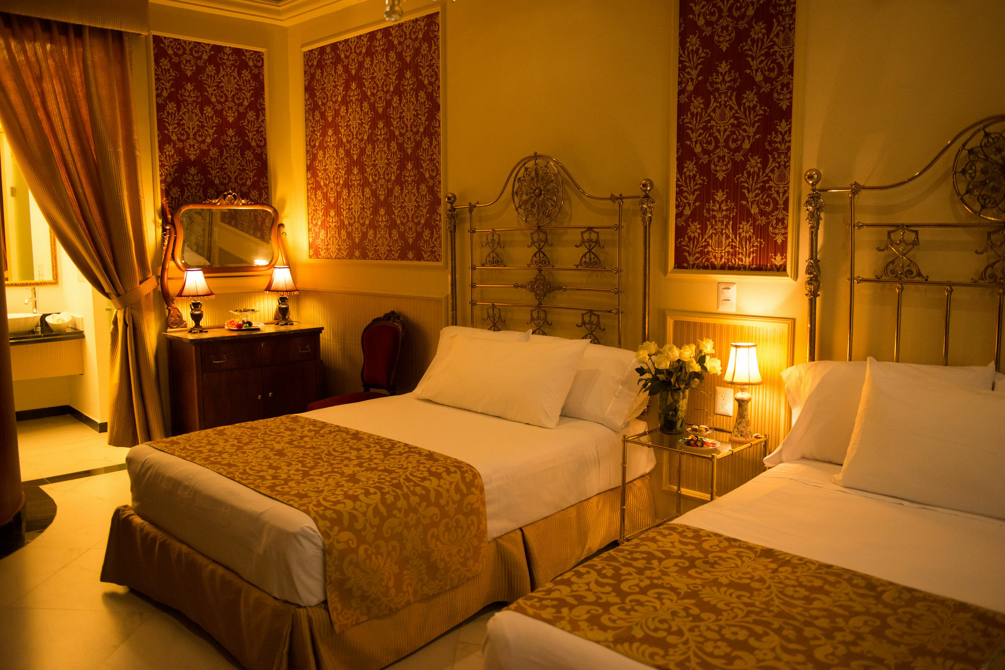 Grand Hotel Tepatitlan Zewnętrze zdjęcie