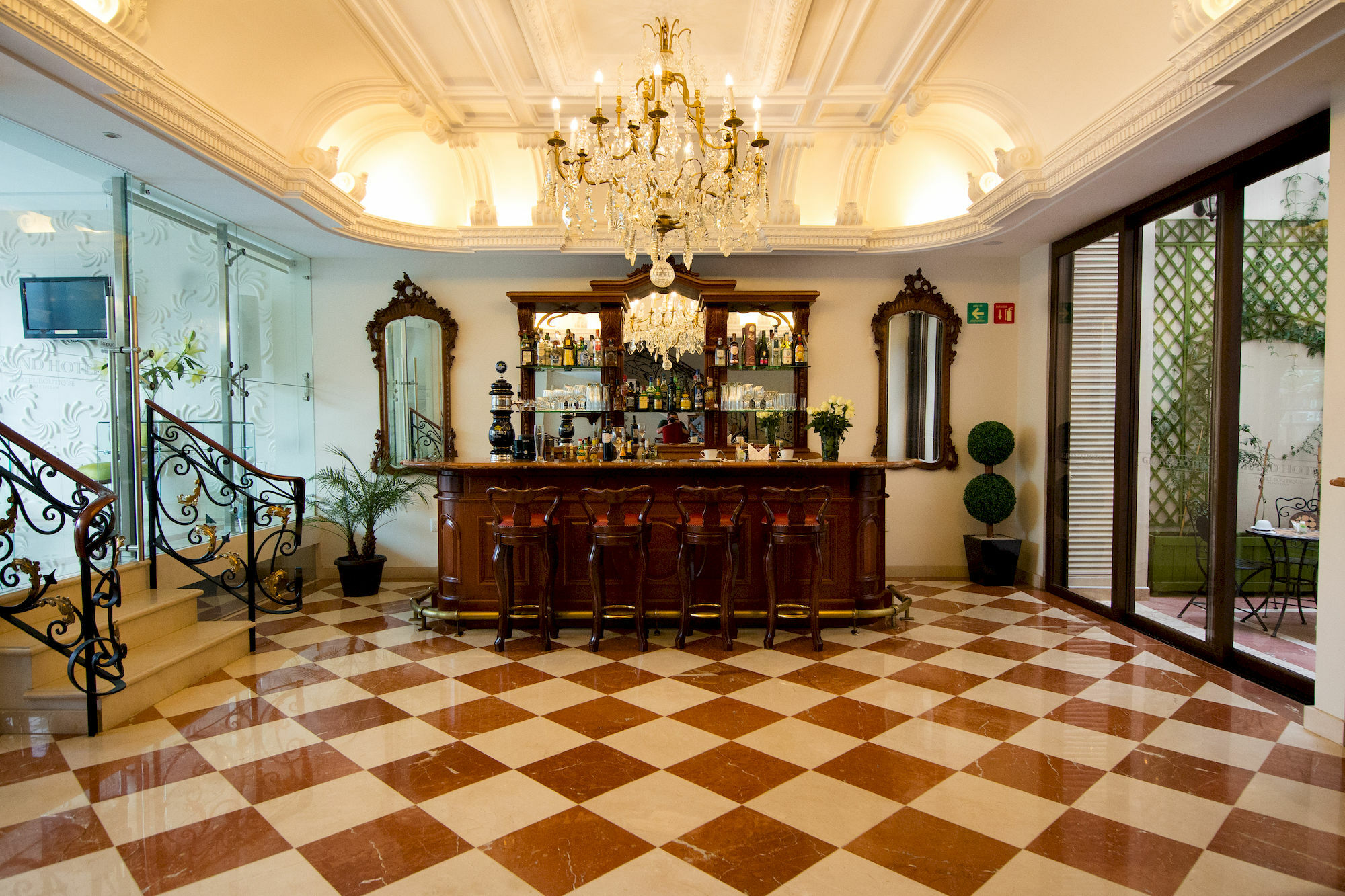 Grand Hotel Tepatitlan Zewnętrze zdjęcie