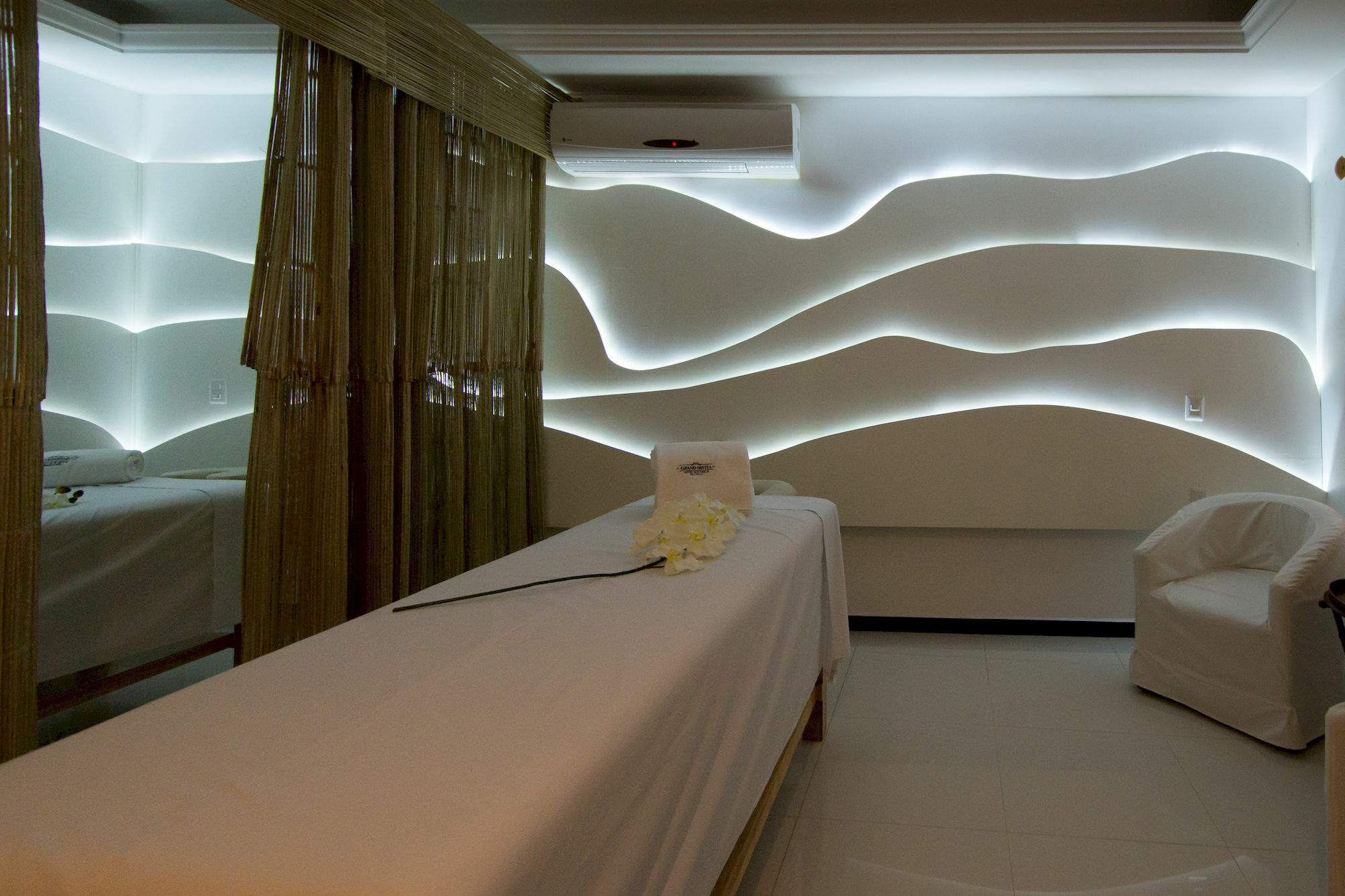 Grand Hotel Tepatitlan Zewnętrze zdjęcie